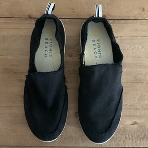 Black Vionic Malibu Beach Shoes